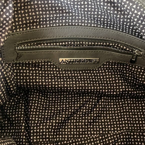 Anika Kraft Erica Tote - Vegan Leather - Picture 6 of 16